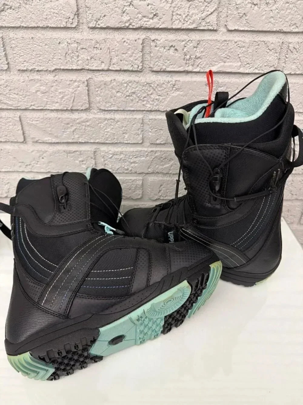Burton Women's Mint Asian-Fit Snowboard Boots Black True Fit Imprint Size 8